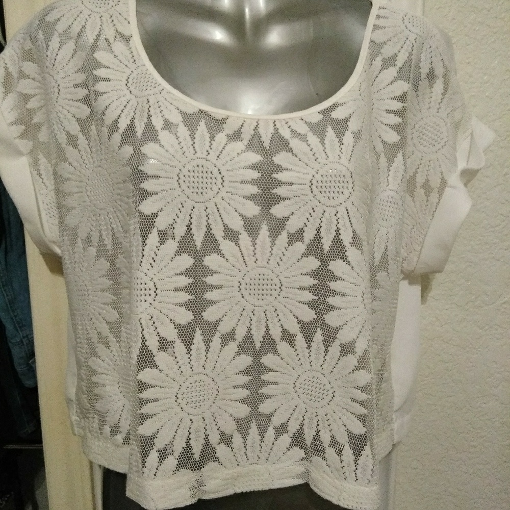 White crop top